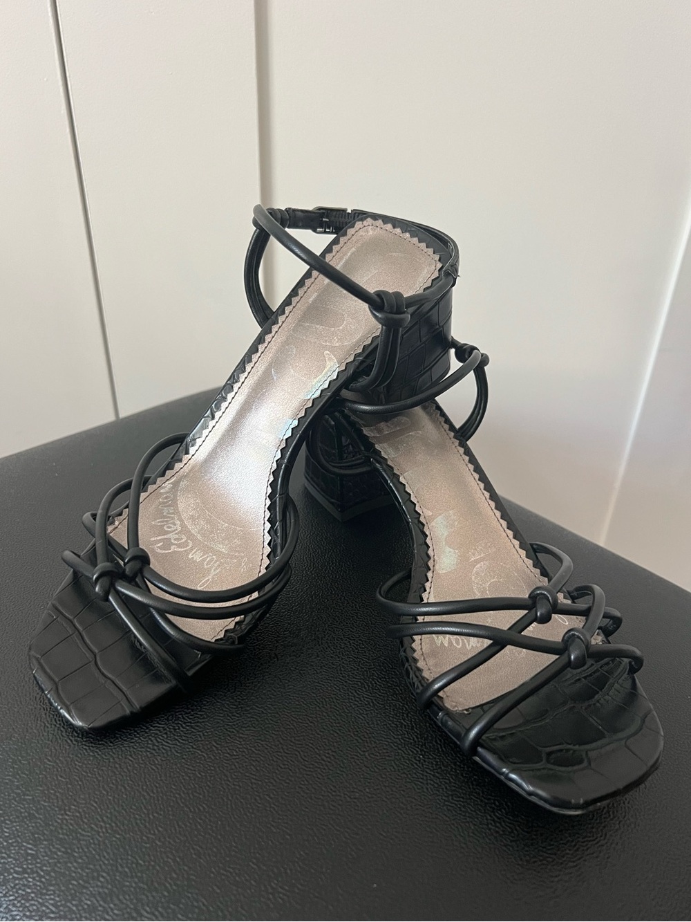 Circus by Sam Edelman Black Strappy Square-Toe Block Heel Sandals Croc Size 7